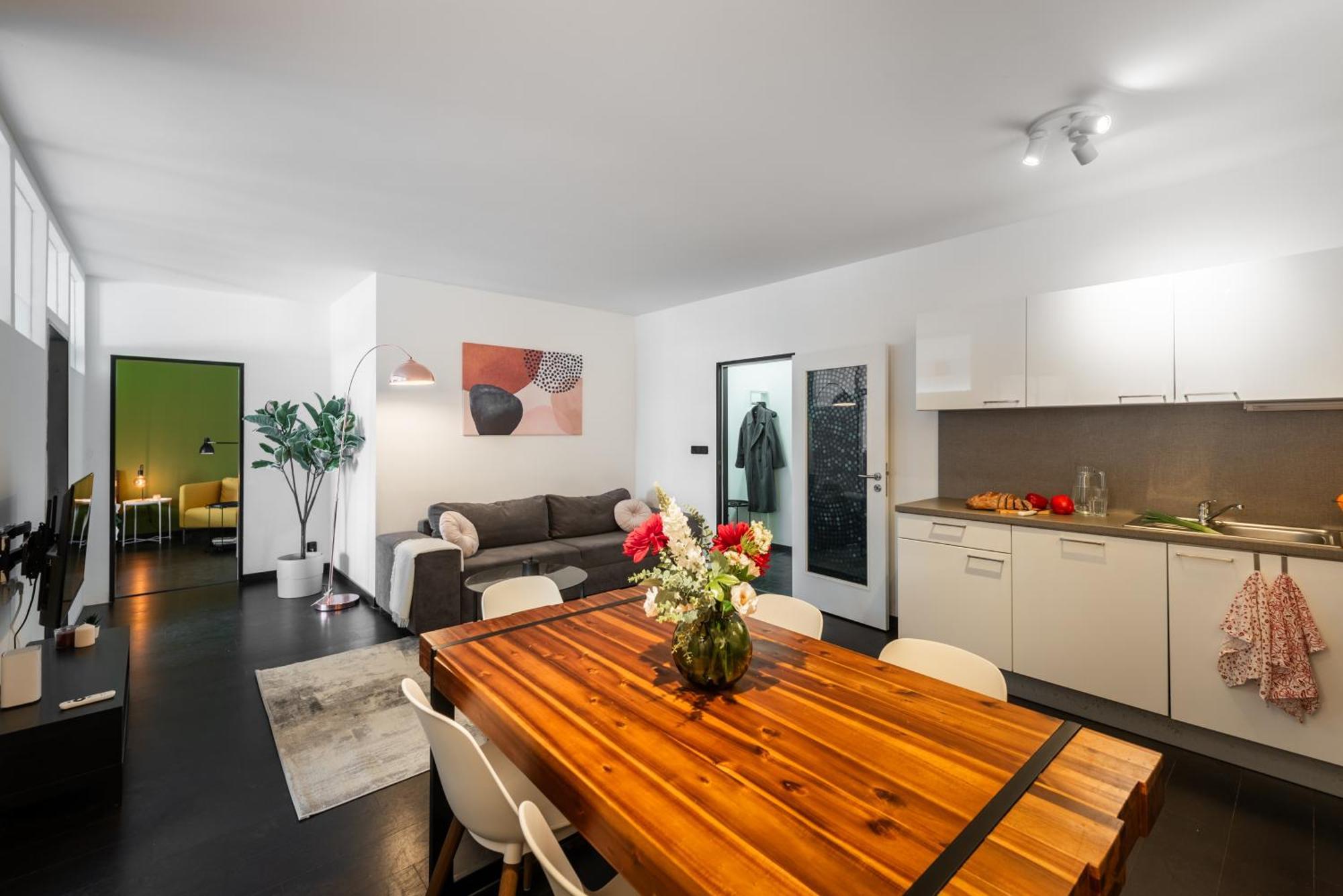 Spacious Apartments Near Karlin Square Prague Extérieur photo
