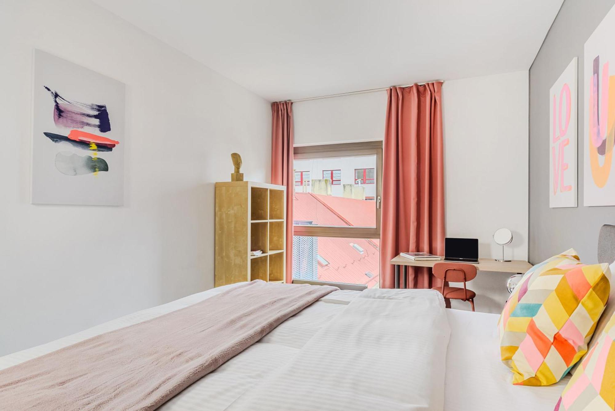 Spacious Apartments Near Karlin Square Prague Extérieur photo