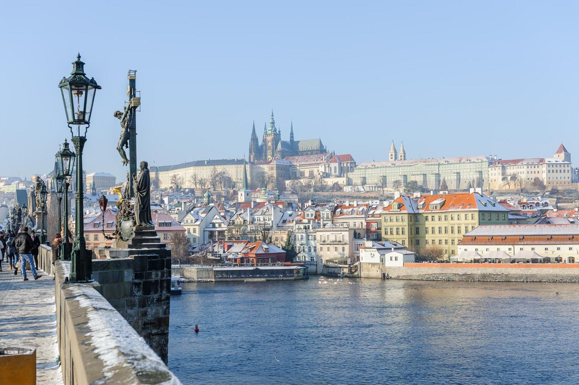 Spacious Apartments Near Karlin Square Prague Extérieur photo