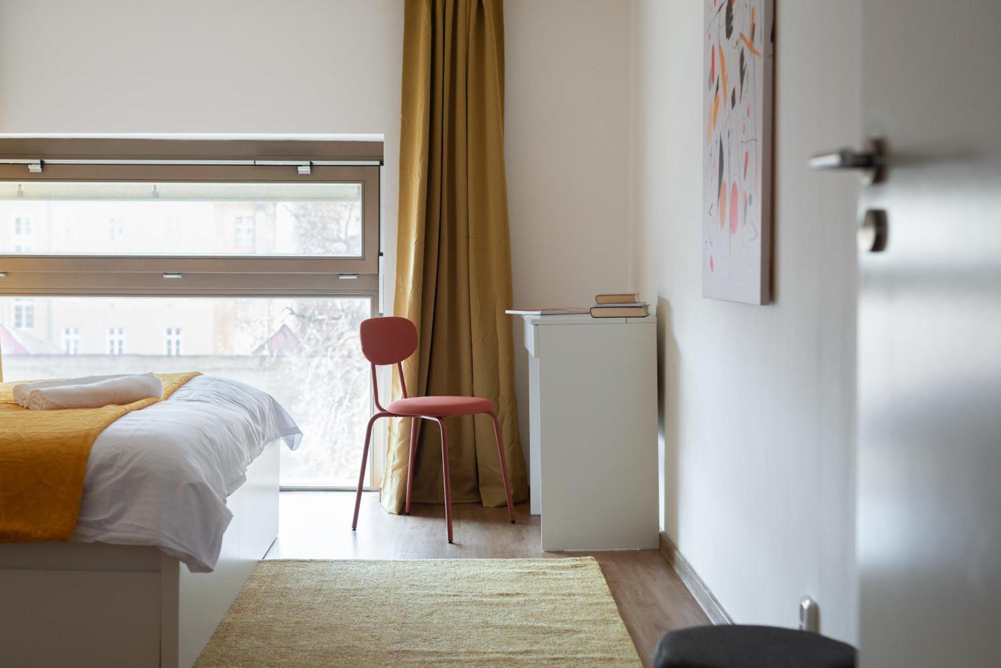 Spacious Apartments Near Karlin Square Prague Extérieur photo