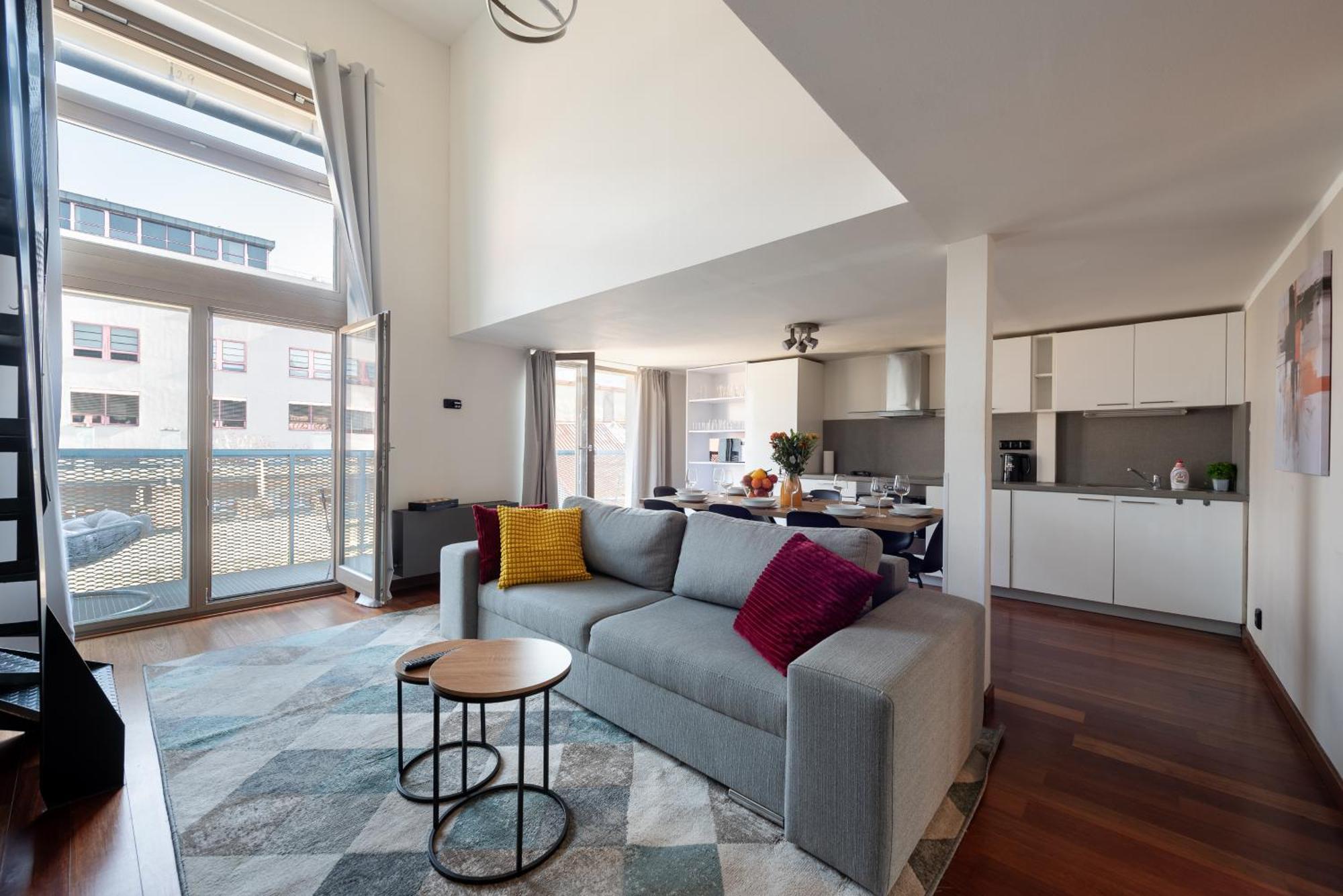 Spacious Apartments Near Karlin Square Prague Extérieur photo