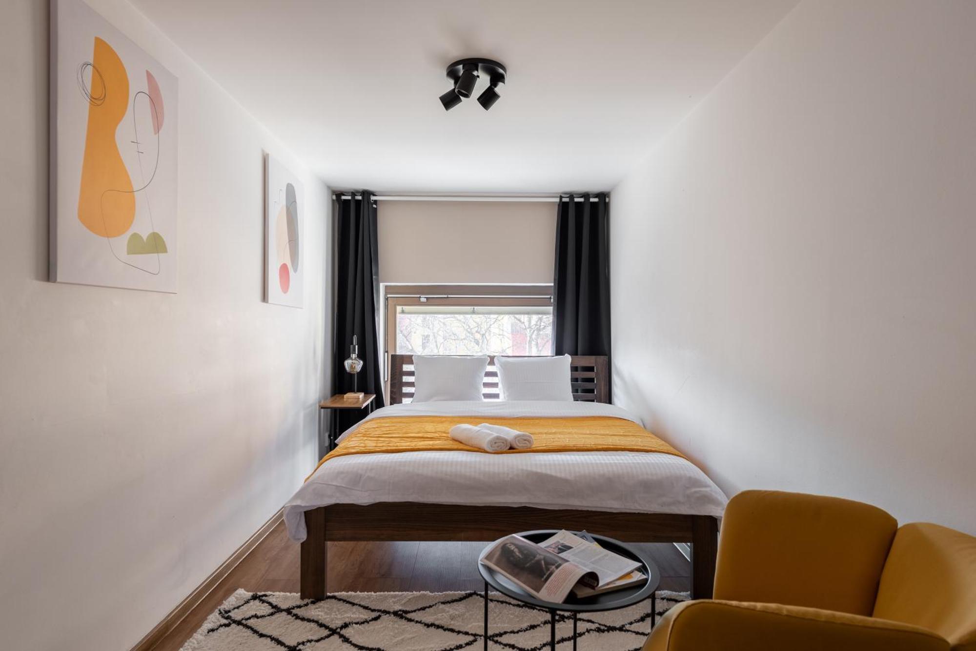 Spacious Apartments Near Karlin Square Prague Extérieur photo